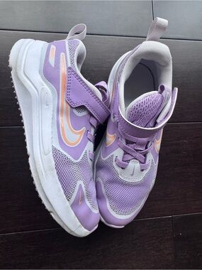 Nike Kids Cosmic Runner Lavender & Peach Athletic Sneakers